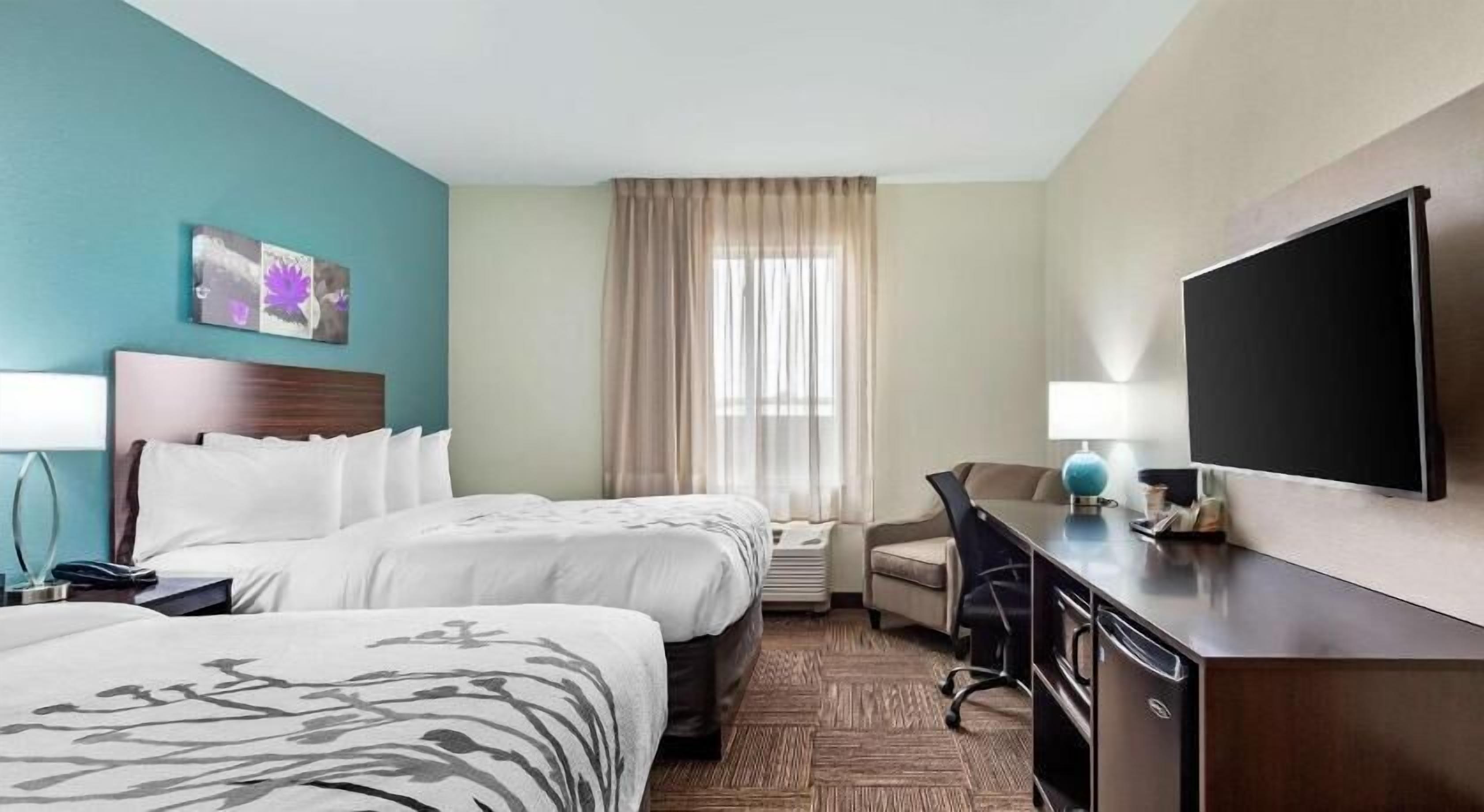 Pillow-top beds, desk, iron/ironing board, free WiFi