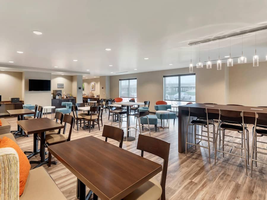 Café da manhã continental grátis todos os dias