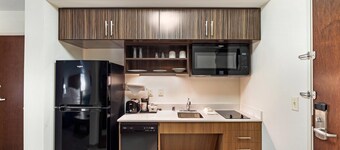 MainStay Suites Lancaster Dallas South