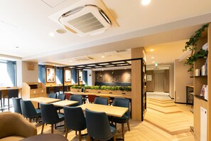 Petit déjeuner continental compris tous les jours