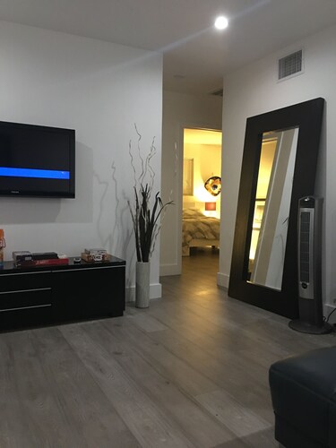 Private home by aventura hallandale bch