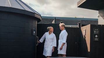 Bain à remous extérieur