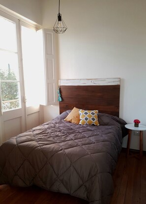 Exclusive Apartment, 1 Queen Bed with Sofa bed, Non Smoking, River View