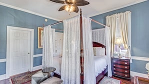 Room, 1 King Bed, Non Smoking - Palmer's Pinckney Inn (Charleston)