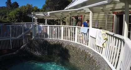 Hekerua Lodge Boutique Backpackers
