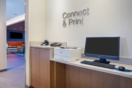 Fairfield Inn Suites by Marriott Pigeon Forge - Image 21