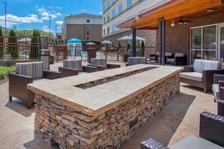 Fairfield Inn Suites by Marriott Pigeon Forge - Image 1