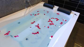 客房 (Apple Mint) | 獨特設計、書桌、遮光窗簾/窗簾、隔音