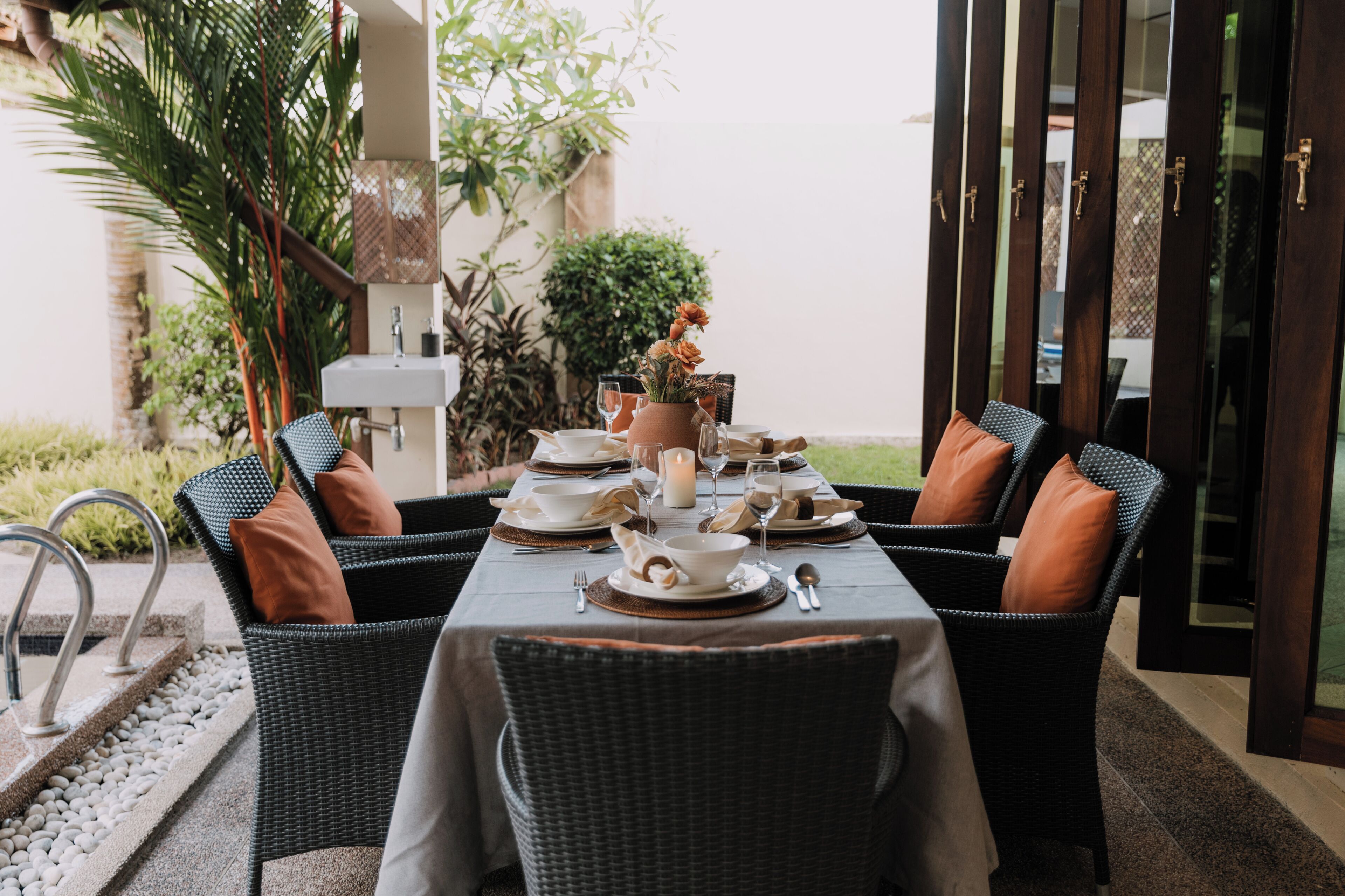 Tempat makan luar