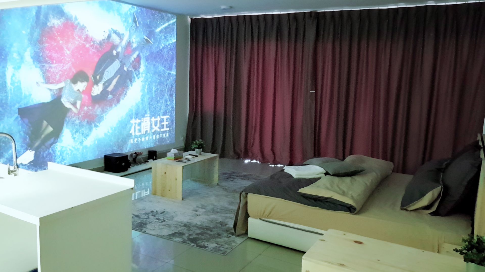 Premium Room, 1 King Bed, Non Smoking | Premium bedding, down comforters, memory foam beds, blackout drapes