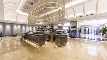 Bar (trong khuôn viên)