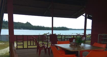 Pondok Oma Surf Simeulue