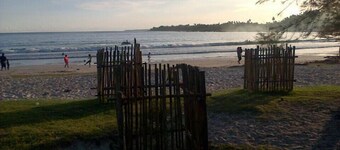 Pondok Oma Surf Simeulue