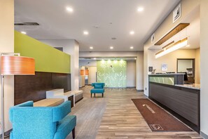 Lobby - Sleep Inn & Suites Mt. Hope near Auction & Event Center (Mount Hope)