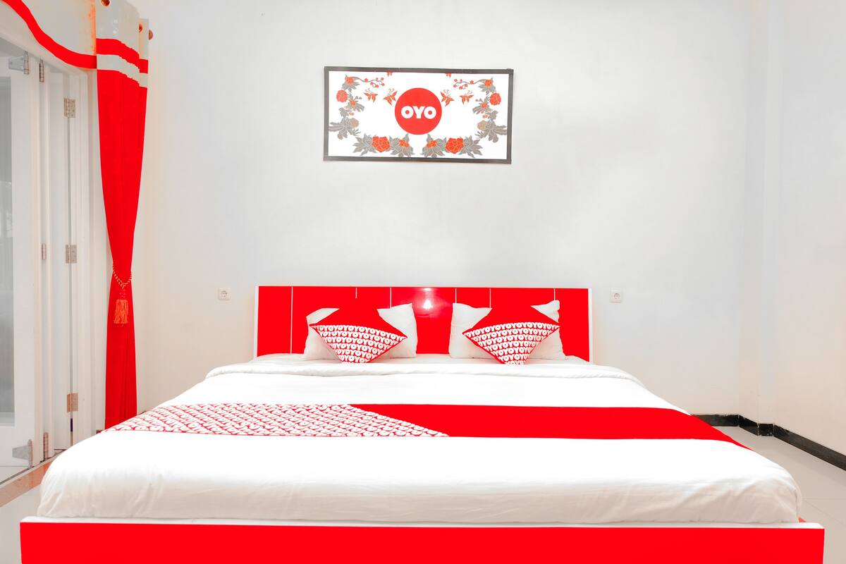 Suite Deluxe | Escritorio, wifi gratis, ropa de cama