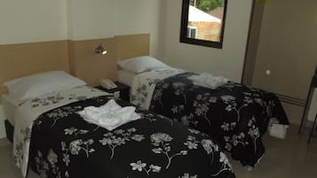 Escritorio, camas extra y wifi gratis