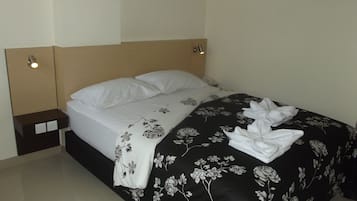 Escritorio, camas extra y wifi gratis