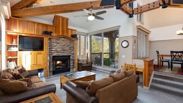 Townhome, 2 Bedrooms | Living area