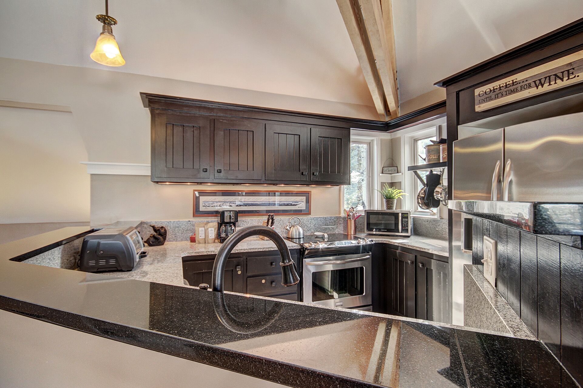 公寓客房, 3 間臥室 | 私人廚房 | 電冰箱、烤箱、咖 啡機/沖茶器、烤麵包機