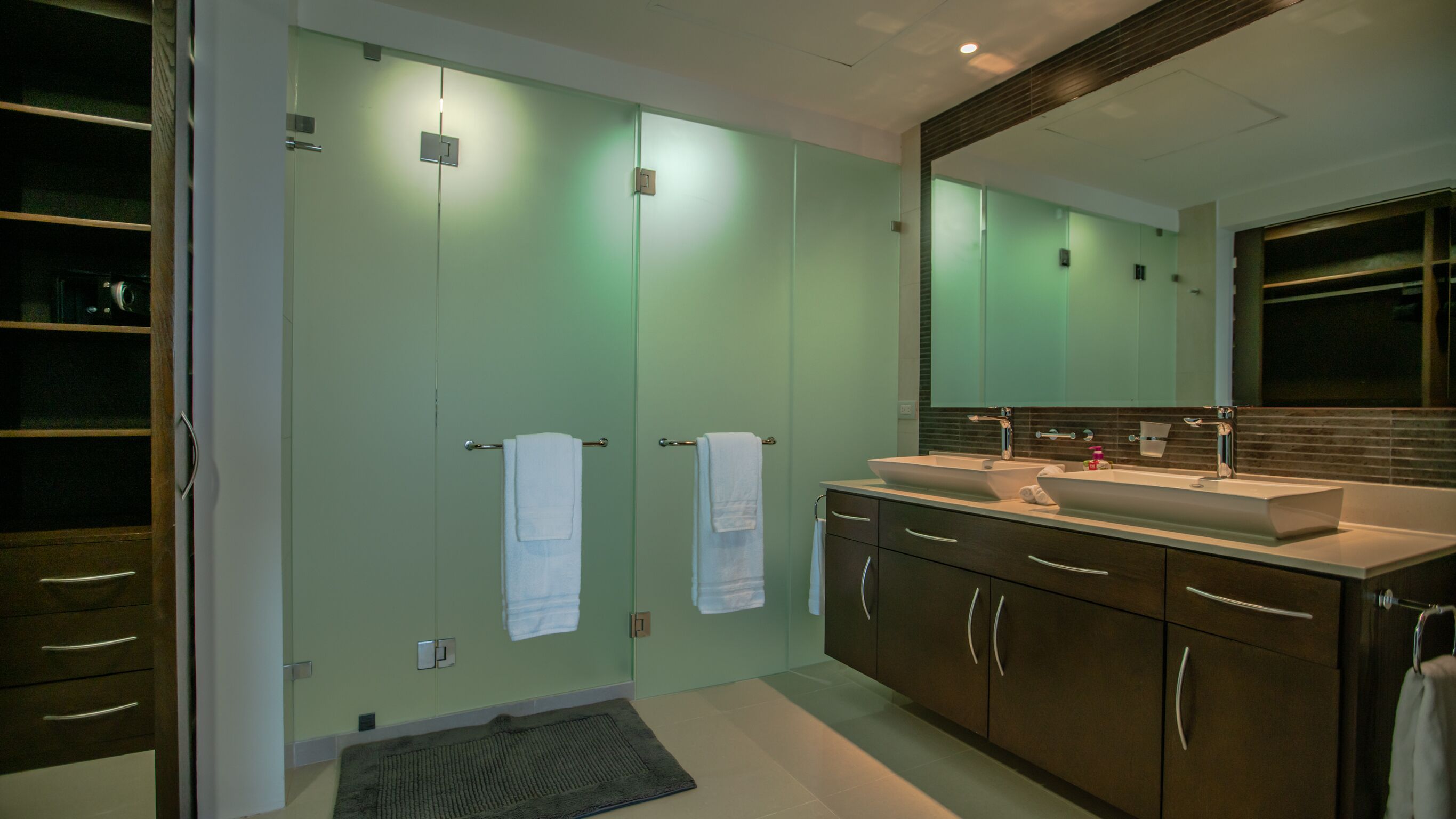 Casa Sky Penthouse Mareazul 2 Bedroom Condo by RedAwning