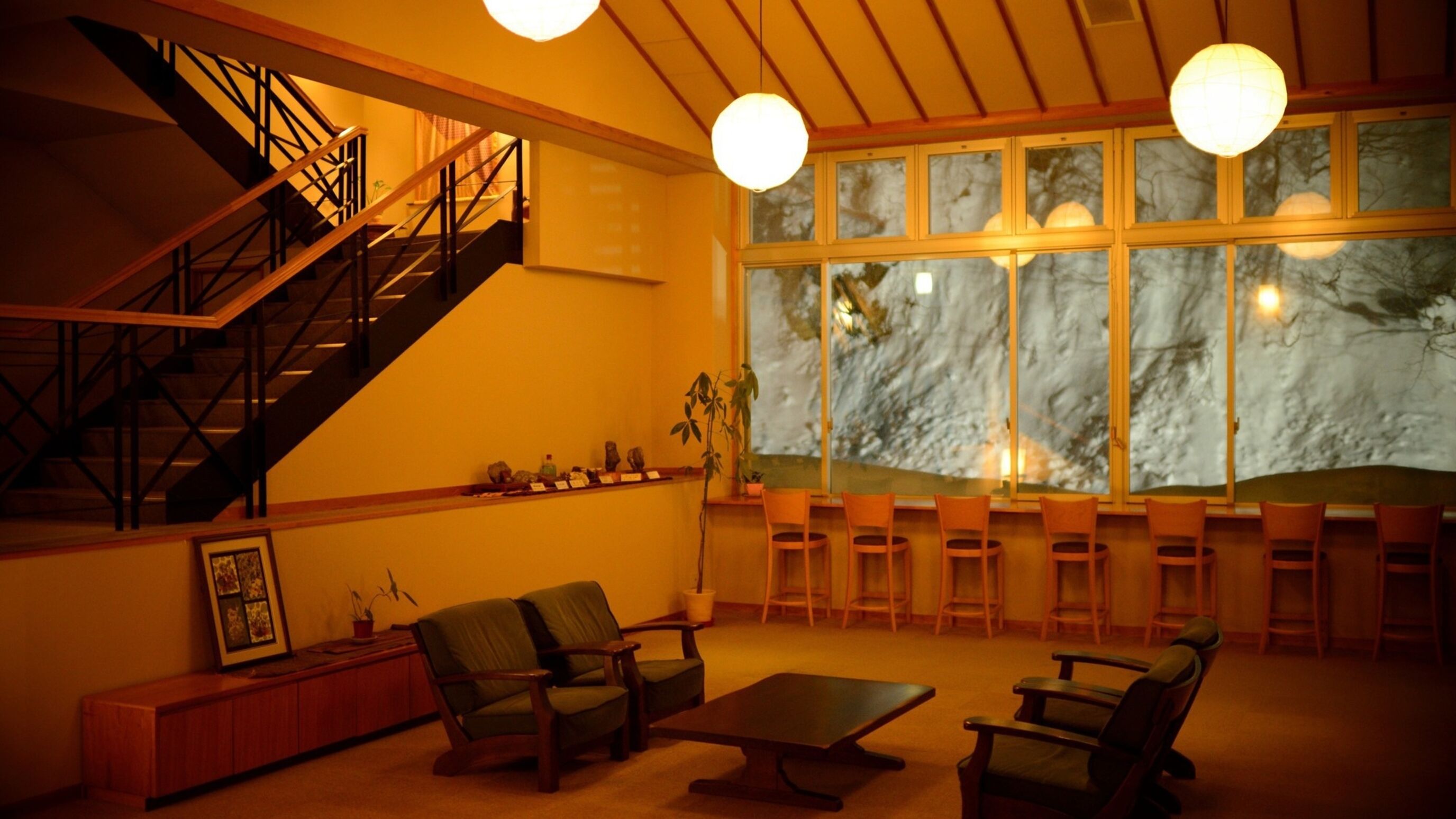Lobby lounge