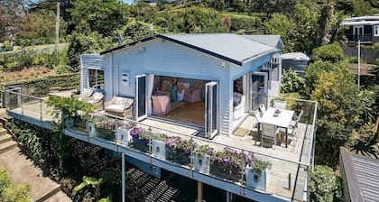 The Vintage Cottage
