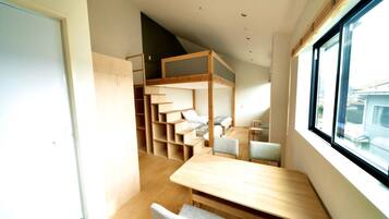 Soundproofing, WiFi (free), bed sheets