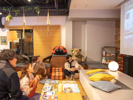 Lobby sitting area. Dot Hostel & Bar