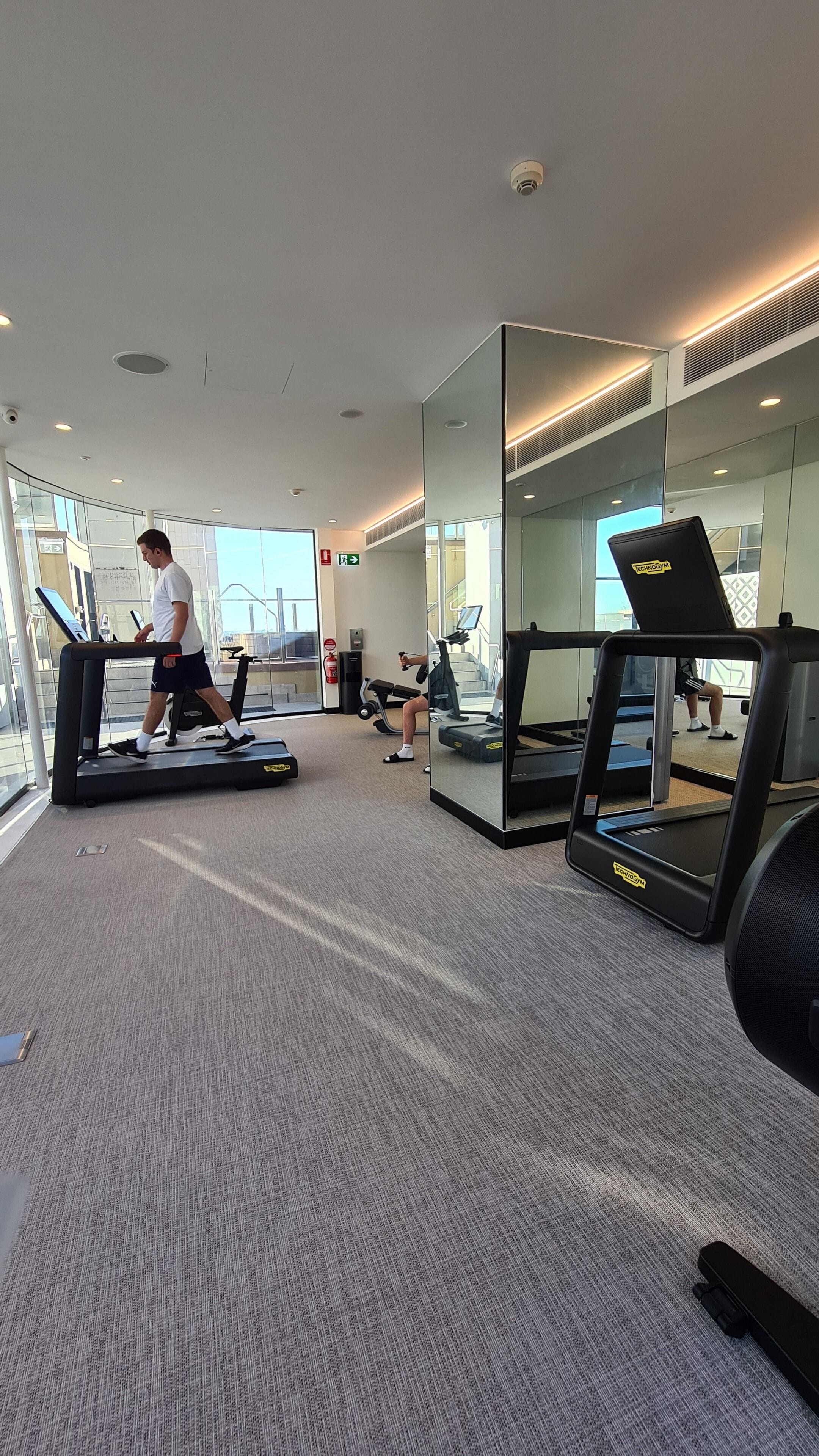 Sydney Hyde Park Paxsafe Apartments — image 29