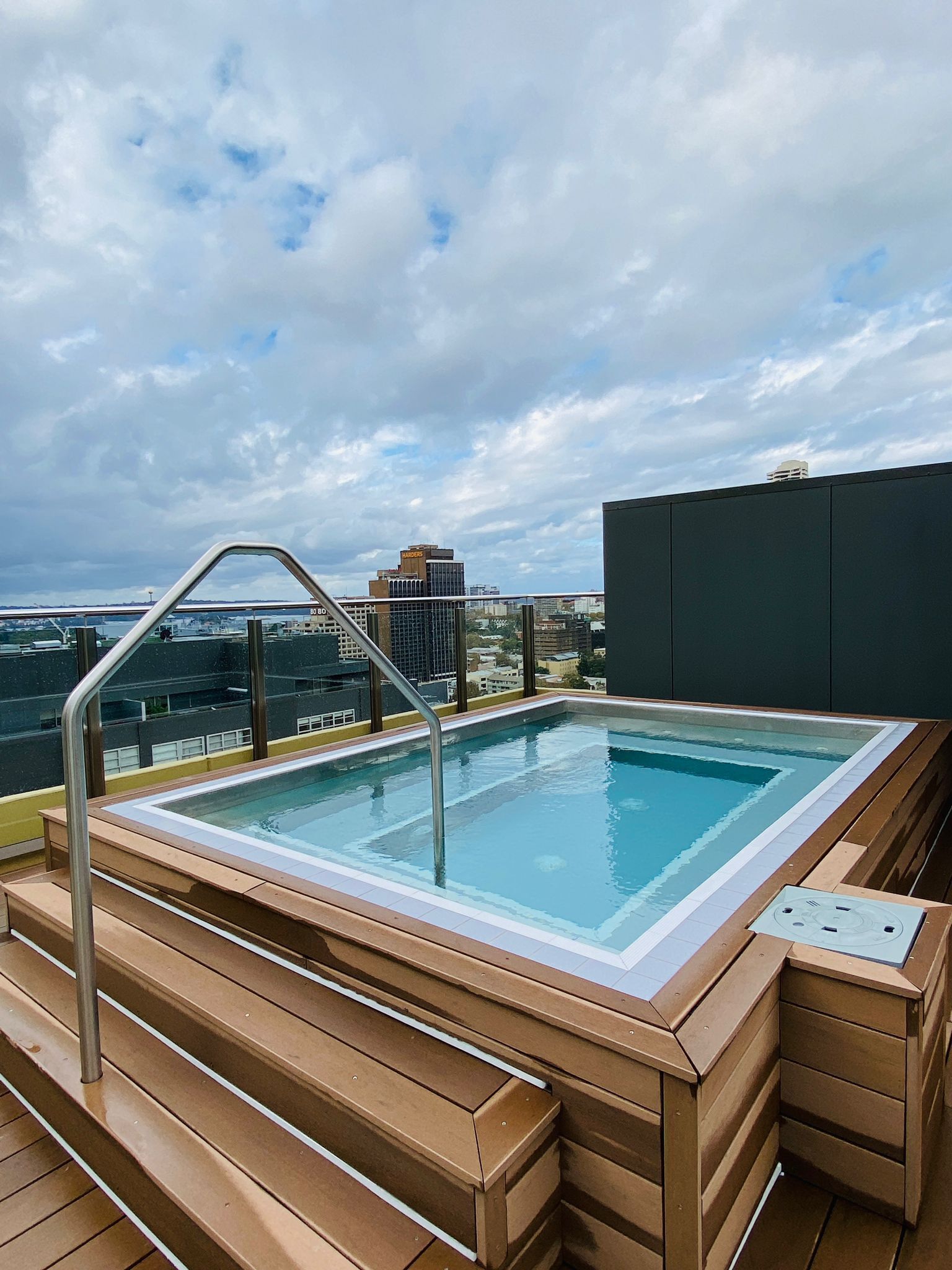 Sydney Hyde Park Paxsafe Apartments — image 27