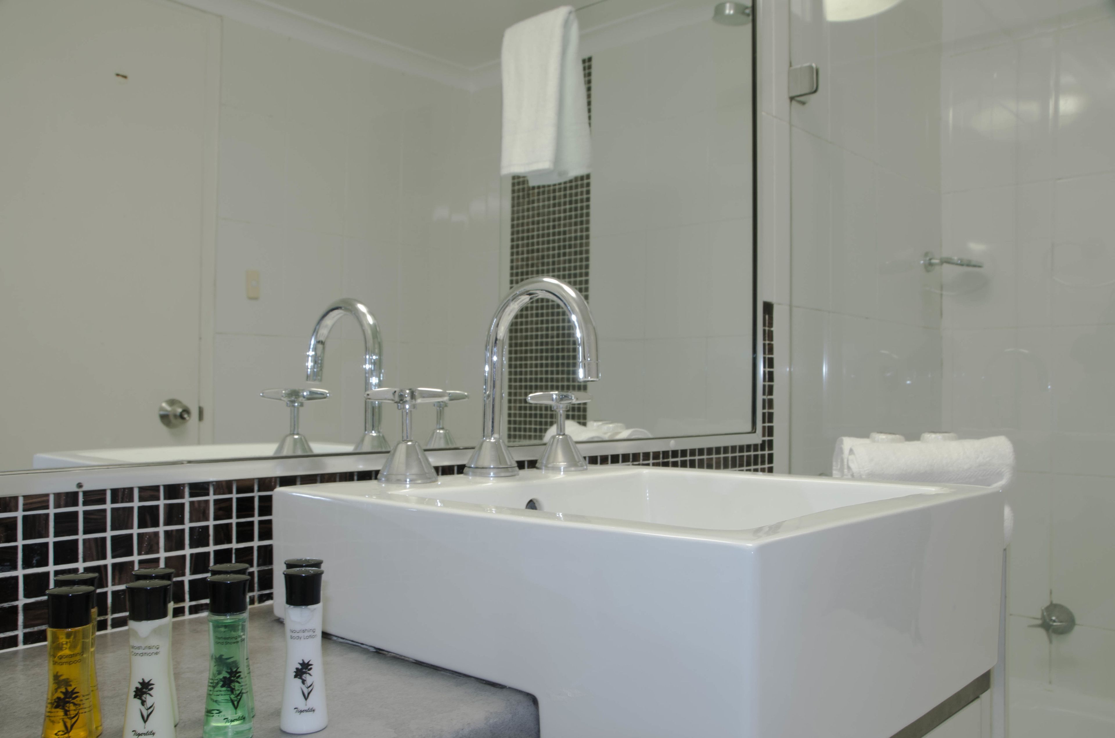 Sydney Hyde Park Paxsafe Apartments — image 20