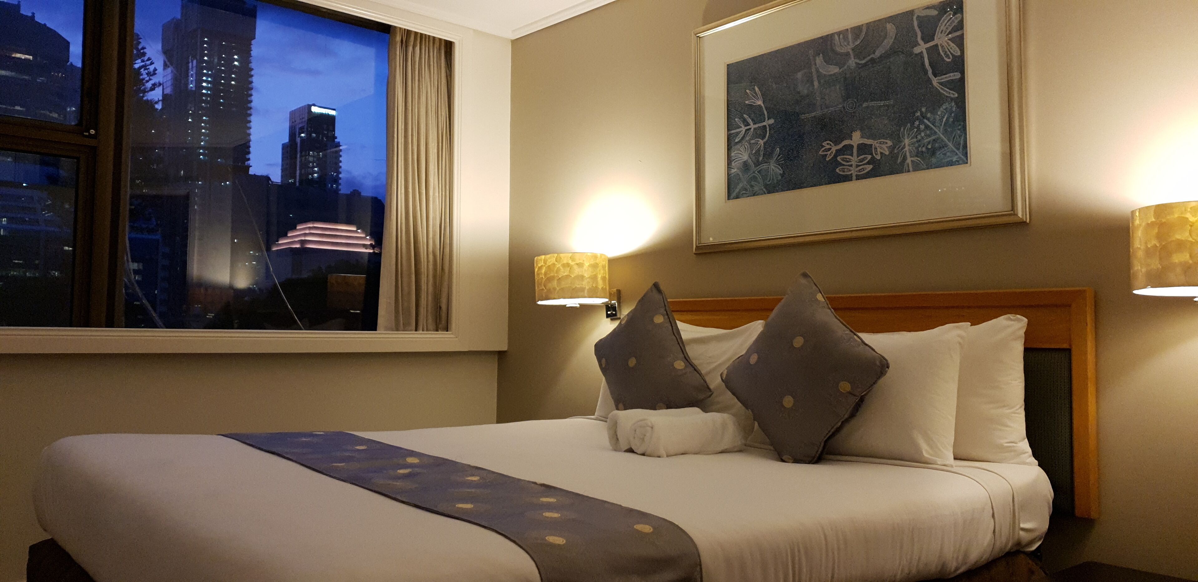 Sydney Hyde Park Paxsafe Apartments — image 8