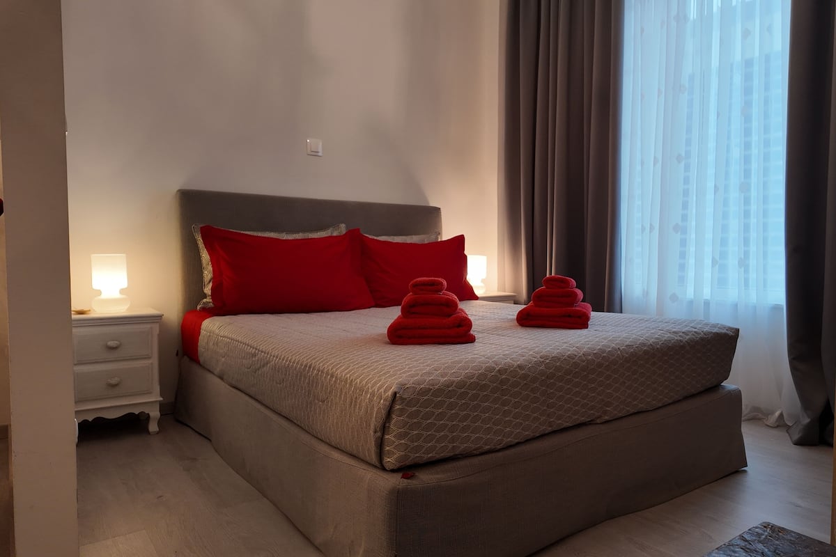 Premium bedding, minibar, desk, laptop workspace