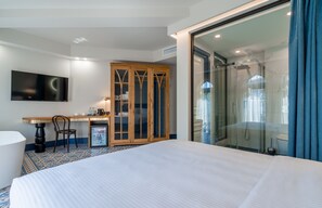 Deluxe-Doppelzimmer, 1 Queen-Bett, Badewanne, Stadtblick