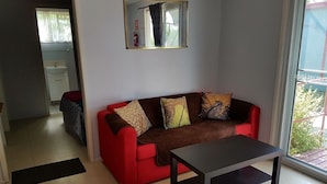Classic Cabin, 1 Double Bed with Sofa bed, Non Smoking, Garden View | Living area - Rose City Caravan Park (Womina)