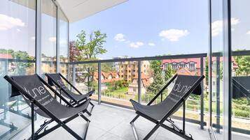 Deluxe appartement, 1 slaapkamer | Terras