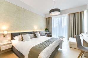 Ropa de cama de alta calidad y tabla de planchar con plancha 