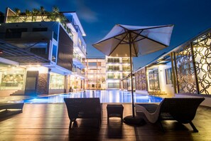 Exterior - The Peak Chanthaburi Hotel (Chanthaburi)