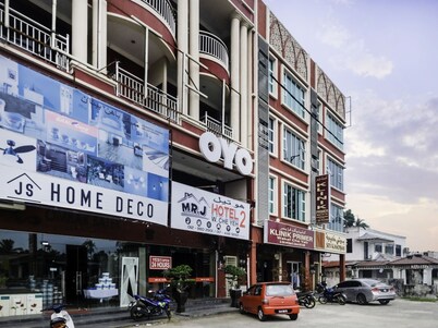 OYO 717 MR J Hotel Wakaf Che Yeh 2