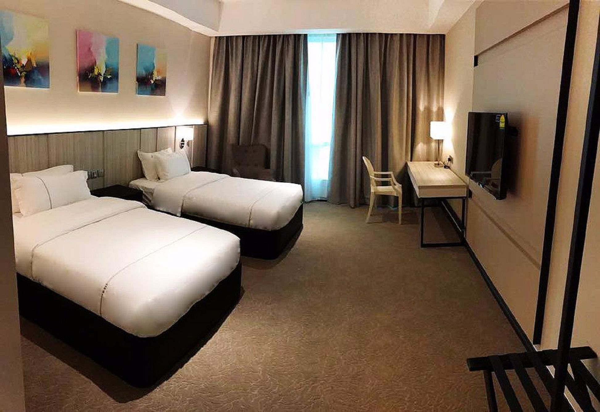 in-room safe, desk, free wifi, bed sheets