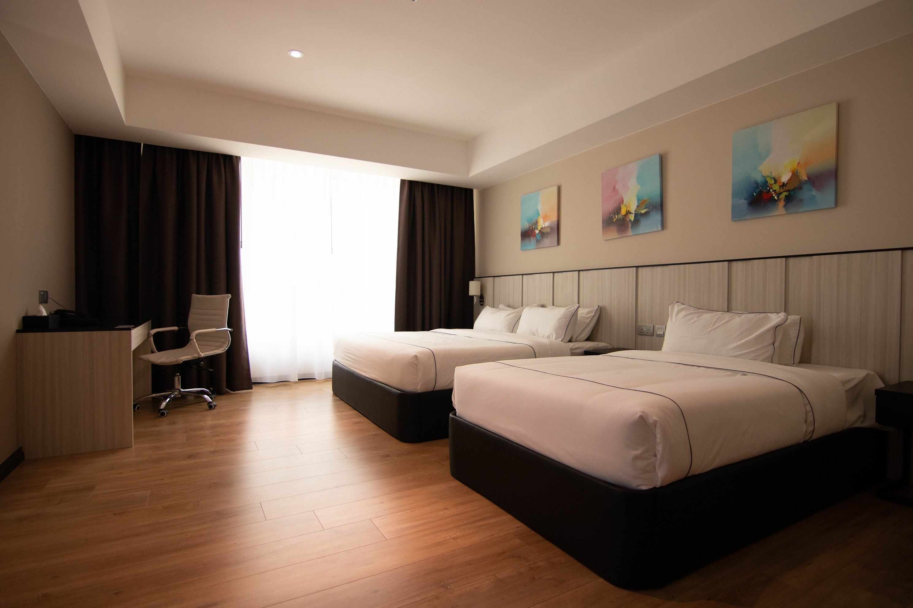 family suite | in-room safe, desk, free wifi, bed sheets