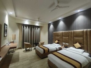 Egyptian cotton sheets, premium bedding, in-room safe - The Rajgir Residency (Rajgir)