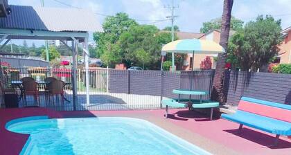 Fantasy Ocean Holiday House