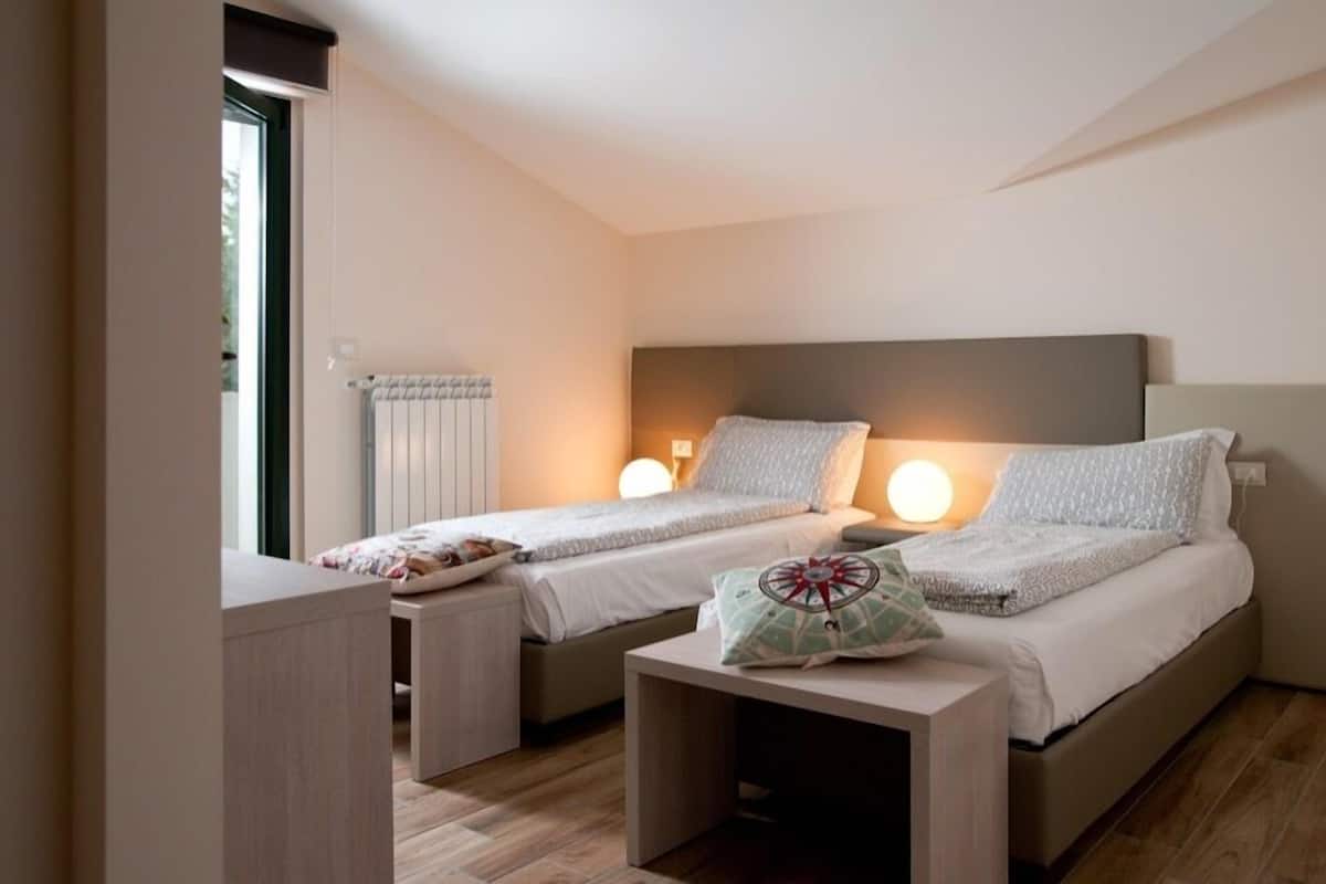 Deluxe Double or Twin Room, Balcony | Minibar, in-room safe, desk, free WiFi