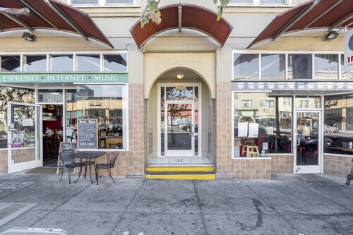 Cosy Berkeley Apartments Just Across UC Berkeley #206