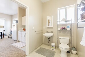 Apartamento (1 Bedroom) | 1 quarto, escrivaninha, ferros/tábuas de passar roupa, Wi-Fi de cortesia
