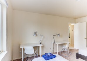 Apartment (2 Bedrooms)