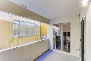 Apartment (2 Bedrooms) | 2 bedrooms, iron/ironing board, free WiFi