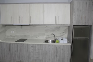 Apartment, 1 Bedroom | Private kitchen - Maxi's Apartments (Sarandë)