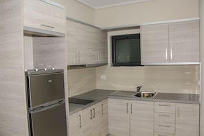 Apartment, 2 Bedrooms | Private kitchen - Maxi's Apartments (Sarandë)